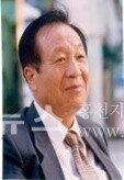 ▲강정식시인, 전 홍천예총 회장, 국가기록원 심사위원